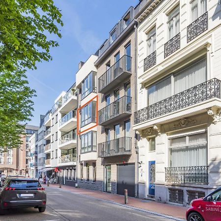 Spacious Apartment With Terrace Blankenberge Exterior photo