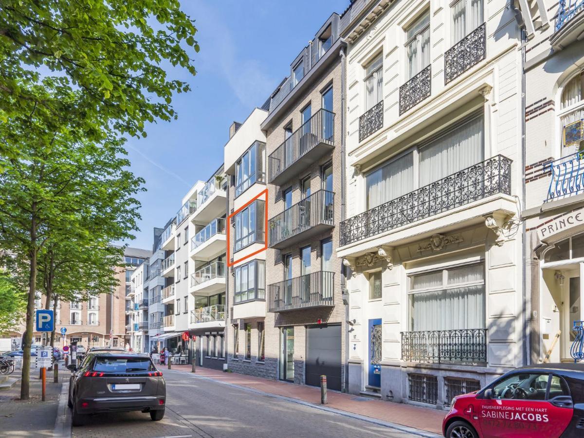 Spacious Apartment With Terrace Blankenberge Exterior photo